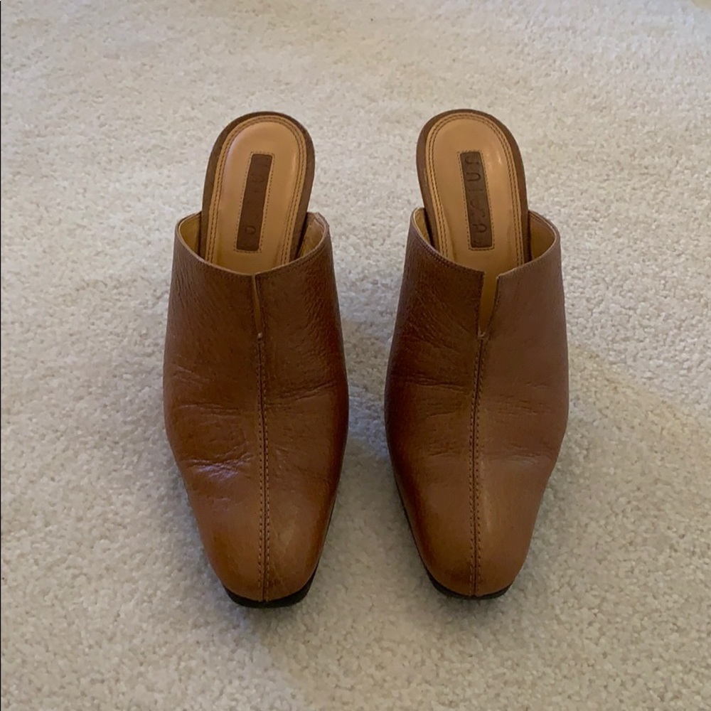 Unisa slightly worn shoes